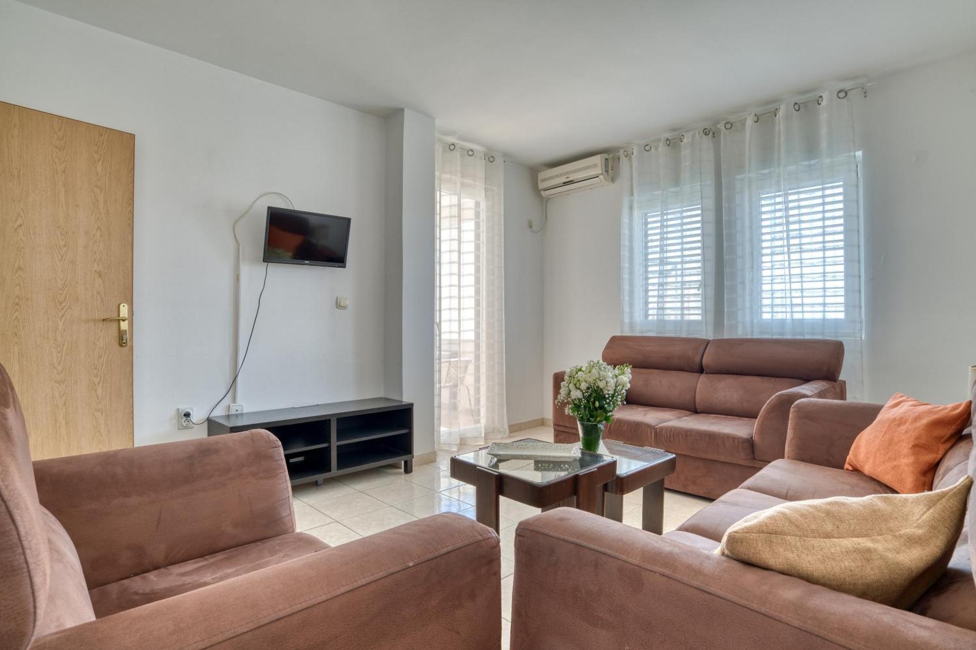 Apartman Zenta Petrovac Екстериор снимка