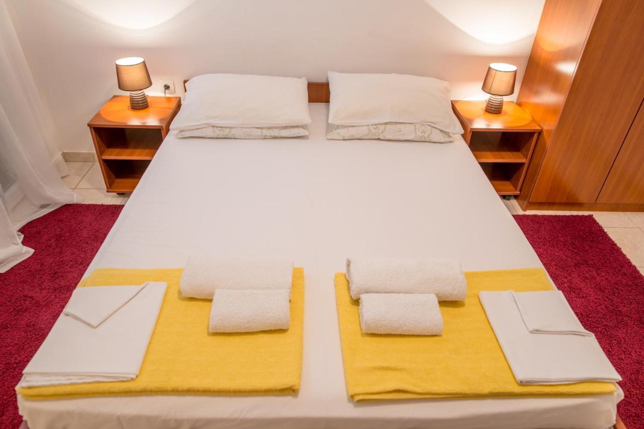 Apartman Zenta Petrovac Екстериор снимка