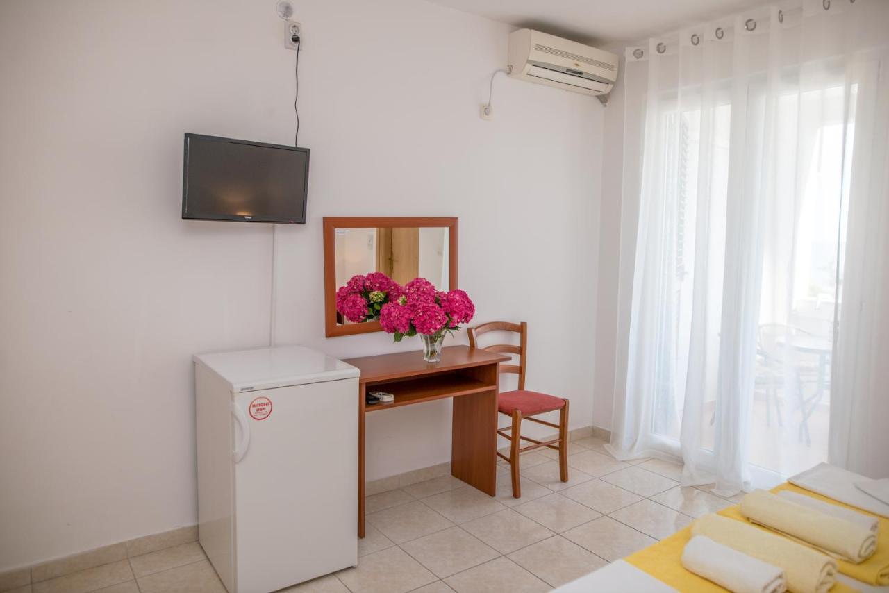 Apartman Zenta Petrovac Екстериор снимка